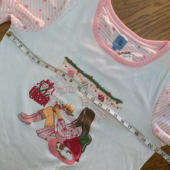 Jane and Bleeker Christmas Pajama Set - Picture 8 of 15